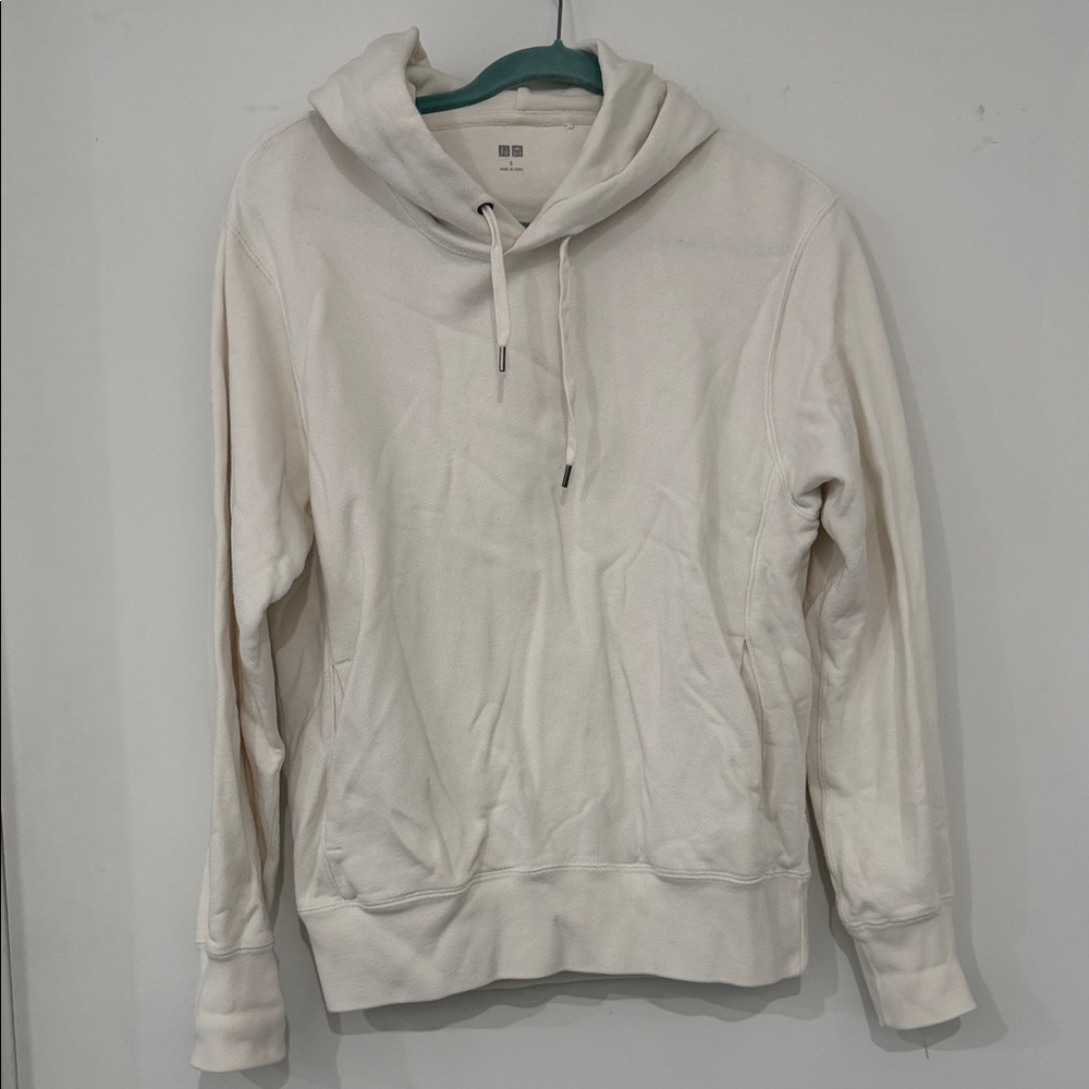 UNIQLO White Hoodie